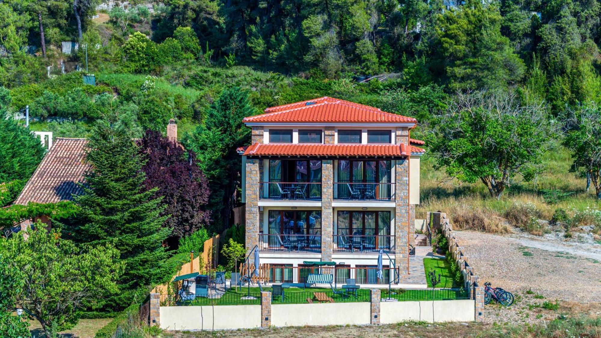 Penelope Luxury Suites Фурка Екстериор снимка